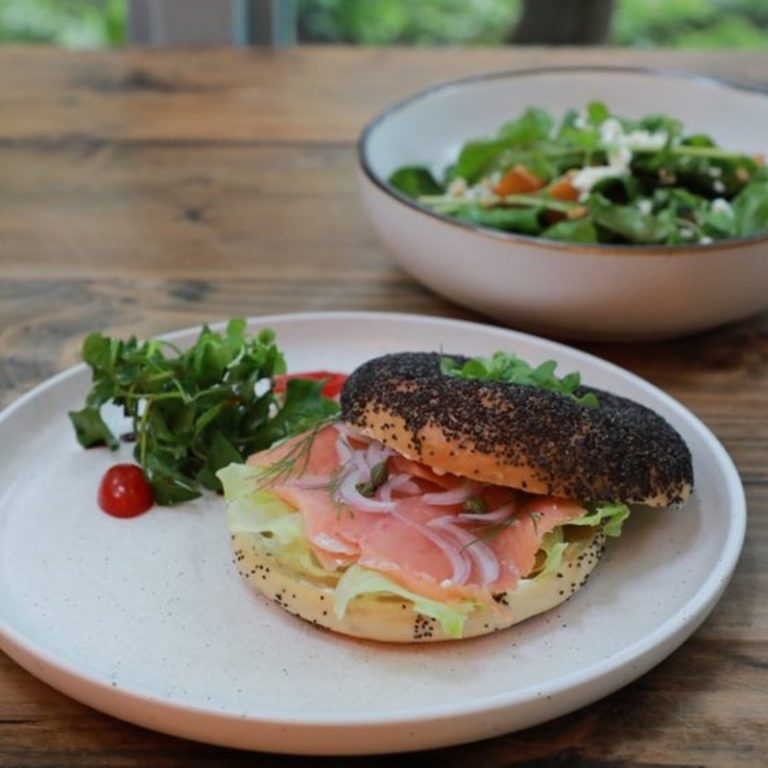 PicsArt_08-14-08.25.01-840x560