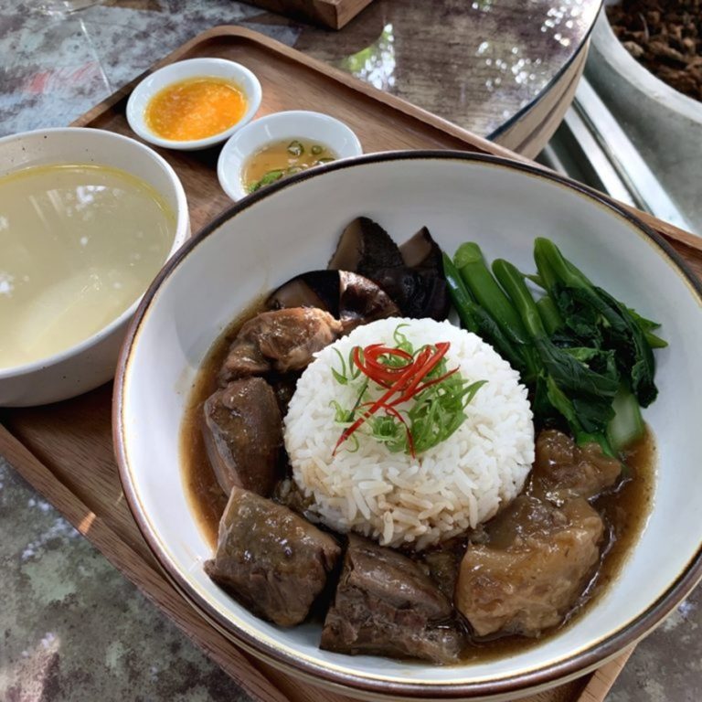 ข้าวเนื้อตุ๋น-1-e1567137321596-1024x768