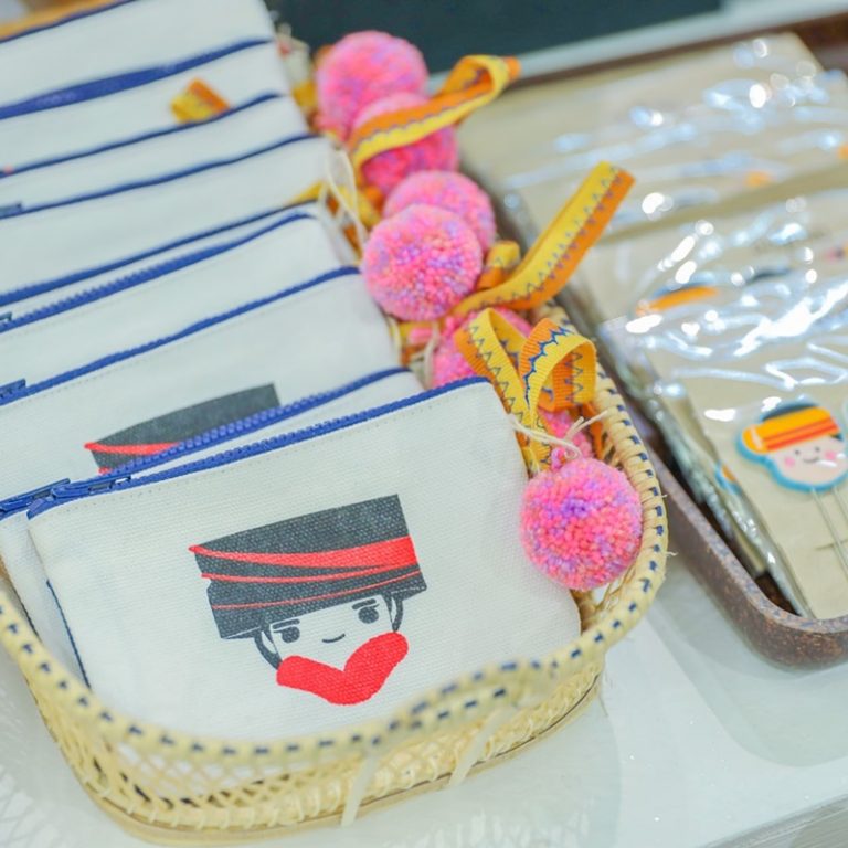 22.ของที่ระลึกจากงาน สีสันแห่งดอยตุง ครั้งที่ 6