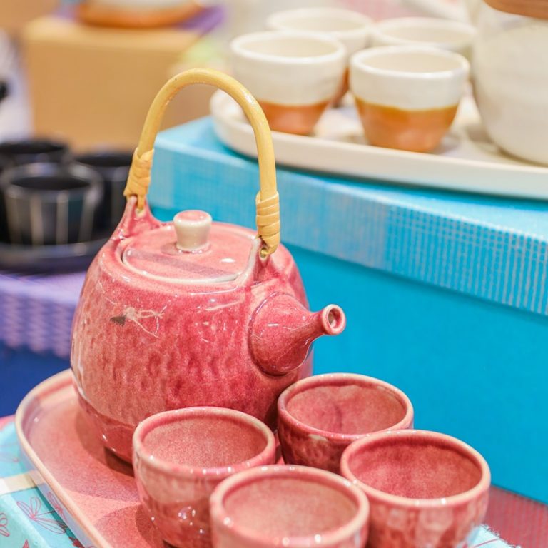 26.เครื่องใช้เซรามิก