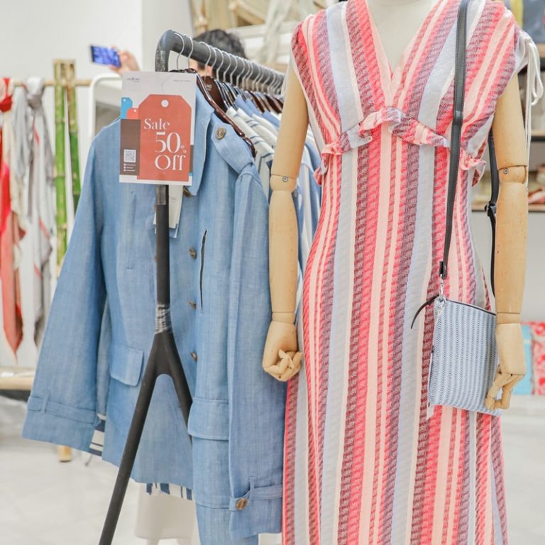 32.เสื้อผ้าแฟชั่น