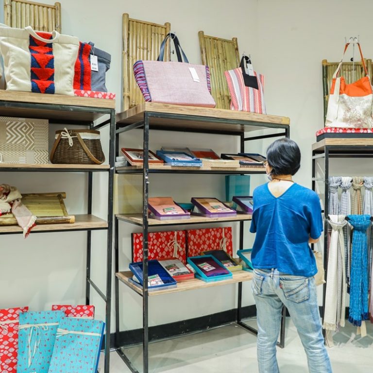 48.บรรยากาศภายในงาน