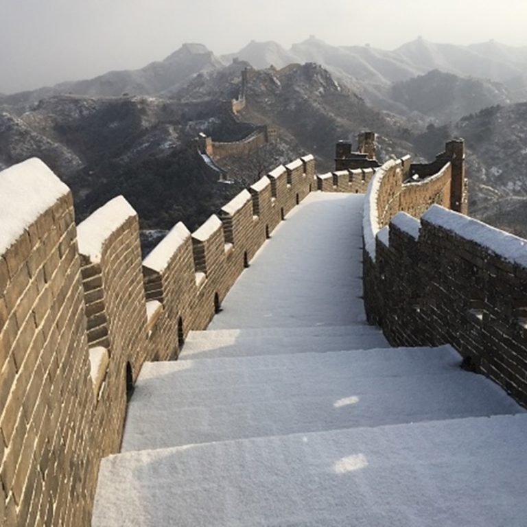 CHENGDE, CHINA - JANUARY 19, 2021 - The Jinshanling Great Wall is seen in the snow in Chengde, Hebei province, China, Jan 19, 2021.- PHOTOGRAPH BY Costfoto / Barcroft Studios / Future Publishing (Photo credit should read Costfoto/Barcroft Media via Getty Images)