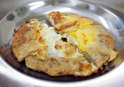 Egg Bara อาหารเช้าทำด้วยไข่ไก่และถั่ว