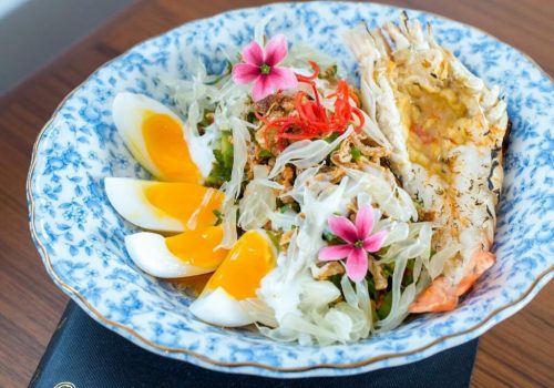 เมนู ยำส้มโอถั่วพูกุ้งแม่น้ำ